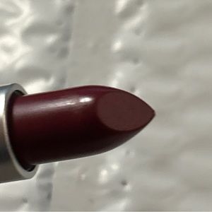 MAC D For Danger Matte Lipstick New WITHOUT BOX (DEEP RED)